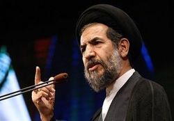 واکنش امام جمعه تهران به جنگ روانی آمریکا علیه ایران