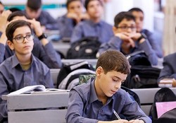 امتحانات داخلی دانش‌آموزان ۴ و ۸ خرداد برگزار نمی‌شود