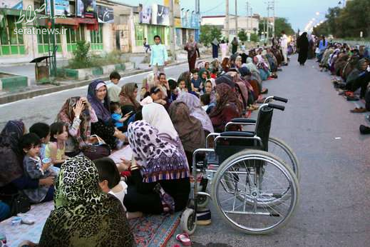 تصاویر/ طولانی‌ترین سفره افطاری ایران در آق‌قلا