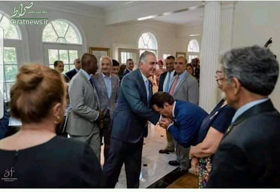 دستبوسی رضا پهلوی سوژه شد دستبوسی رضا پهلوی سوژه شد