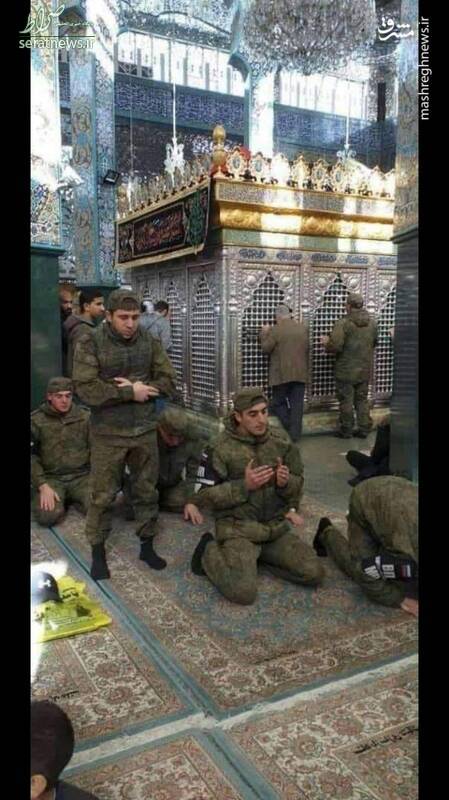عکس/ نماز سربازان روس در حرم حضرت زینب