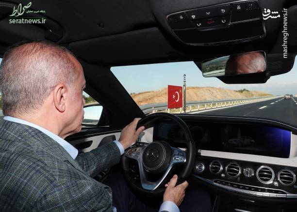 عکس/ رانندگی اردوغان در بزرگراه جدید استانبول