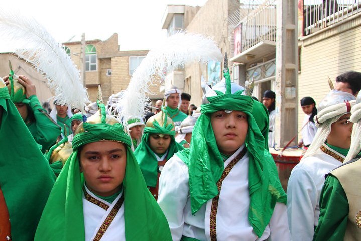 حسینیه ایران غرق در عزای سیدالشهدا/کاروان محرم به راه افتاد  + تصویر