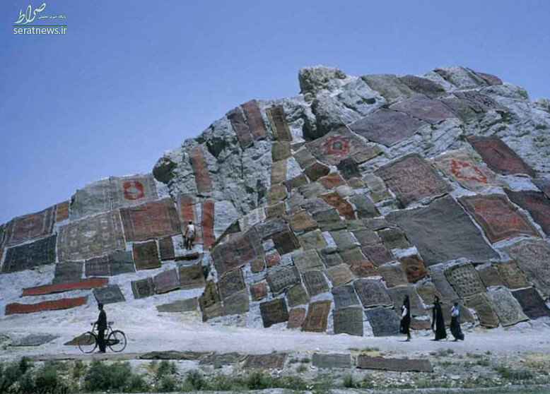 عکس/ کوه پوشیده شده از فرش در تهران