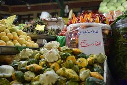 میوه دانه‌ای ۱۲۰ هزار تومان! +عکس