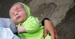 تولد نوزاد بدون چشم در روسیه! + فیلم