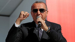 اردوغان: سر نیروهای کرد را خرد می‌کنیم