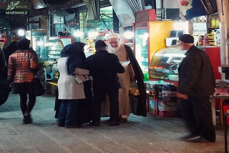 امام جمعه قزوین بدون محافظ در قطار +تصاویر