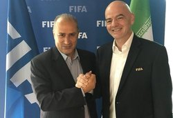 رئیس فیفا به تهران می آید