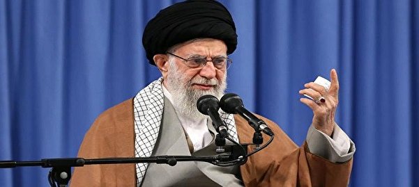 <strong>پیام</strong> <strong>محرمانه</strong> <strong>رهبری</strong> <strong>نمایندگان</strong> <strong>مجلس</strong> را <strong>آرام</strong> کرد