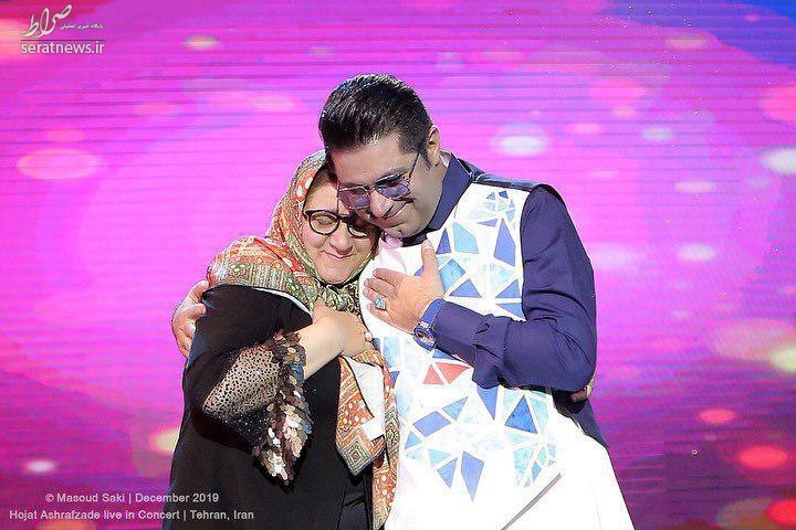 عکس/ حجت اشرف‌زاده در کنار مادرش