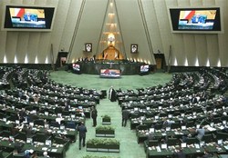 مصوبه مجلس درباره کاندیداتوری اساتید حوزه علمیه
