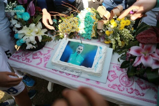 جشن تولد فکری در تمرین امروز استقلال +عکس جشن تولد فکری در تمرین امروز استقلال +عکس