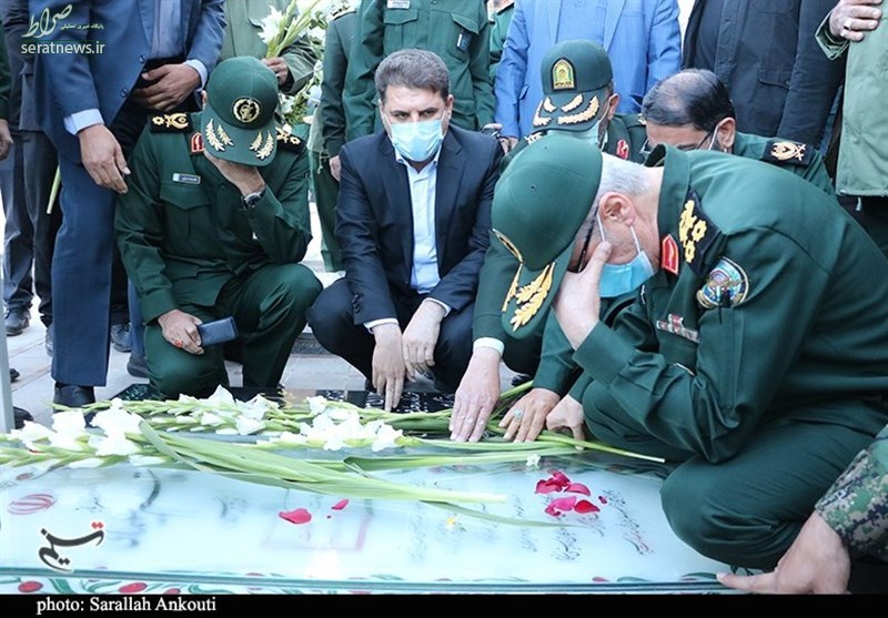 سرلشکر باقری: پرچم سرلشکر باقری: پرچم