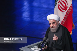 روحانی: عملی نکردن حکم دادگاه لاهه یک تخلف دیگر آمریکا است