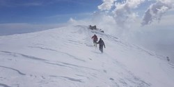 سقوط ۵۰۰ متری یک کوهنورد در دماوند+عکس