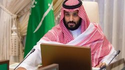 حضور بن سلمان در جلسه دولت با شال قطری+ عکس