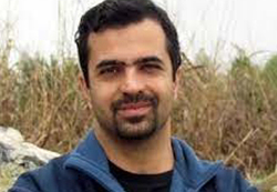 علی اکرمی، روزنامه‌نگار و فعال سیاسی درگذشت