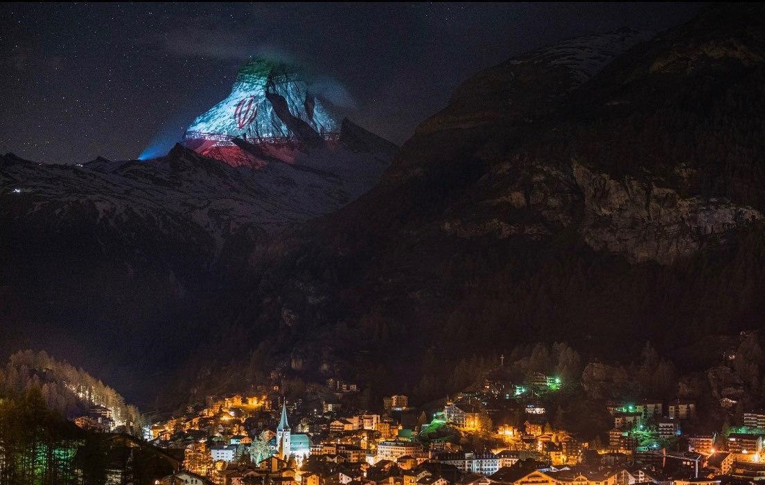 عکس/ تصویر پرچم ایران روی کوهی در سوئیس