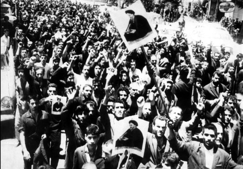 ۱۵ خرداد ماه؛ شروع یک نهضت از ورامین تا پاریس + تصاویر ۱۵ خرداد ماه؛ شروع یک نهضت از ورامین تا پاریس + تصاویر