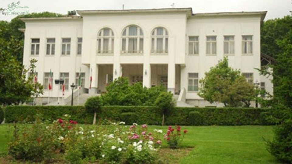 اینجا کاخ سفیدِ ایران است +فیلم اینجا کاخ سفیدِ ایران است +فیلم