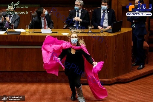 عکس/ شیوه عجیب اعتراض نماینده پارلمان شیلی