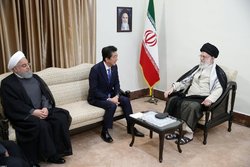 بولتون سفر آبه شینزو به تهران و دیدار با مقام معظم رهبری را هم فاش کرد