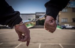 دستگیری مرد زنانه پوش با ۲۰۰ فقره سرقت