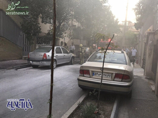 عکس/ آتش گرفتن خودرو ال ۹۰ در خیابان لارستانِ تهران