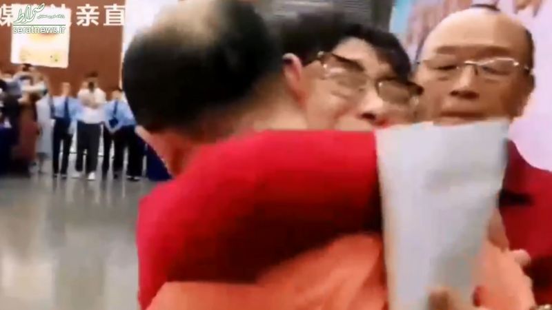 پسر گمشده، بعد از ۳۲ سال مادرش را پیدا کرد + تصاویر پسر گمشده، بعد از ۳۲ سال مادرش را پیدا کرد + تصاویر