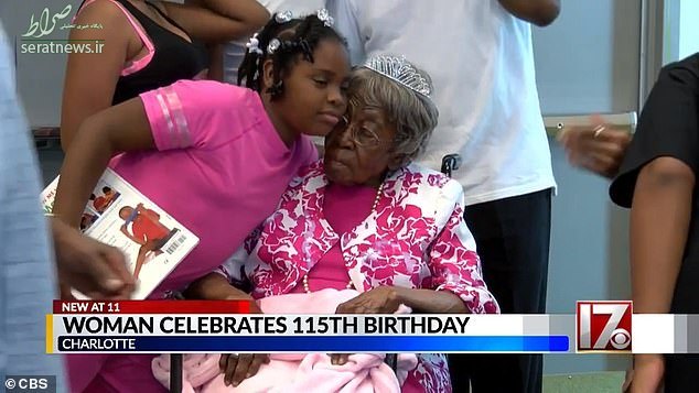 جشن تولد پیرترین زن آمریکایی با ۲۰۰ نتیجه! + عکس