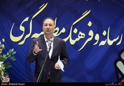 واکنش محمد دلاوری به شایعه پردازی‌های اخیر درباره خروج وی از کشور