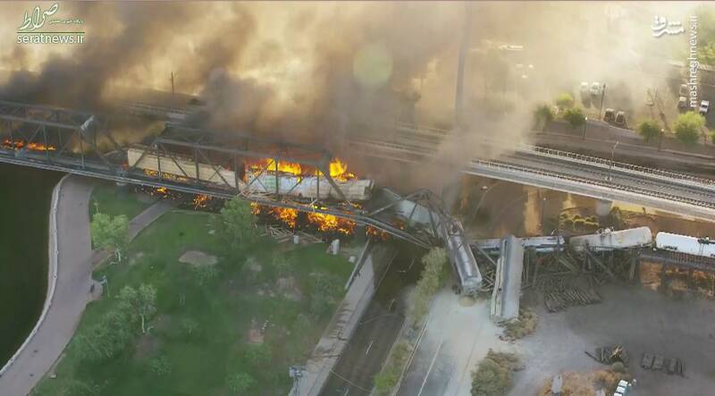 ریزش پل بر اثر آتش‌سوزی در قطار آمریکایی +فیلم و عکس