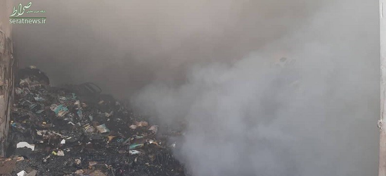 آتشسوزی گسترده در سوله بزرگ نگهداری تنقلات + تصاویر آتشسوزی گسترده در سوله بزرگ نگهداری تنقلات + تصاویر