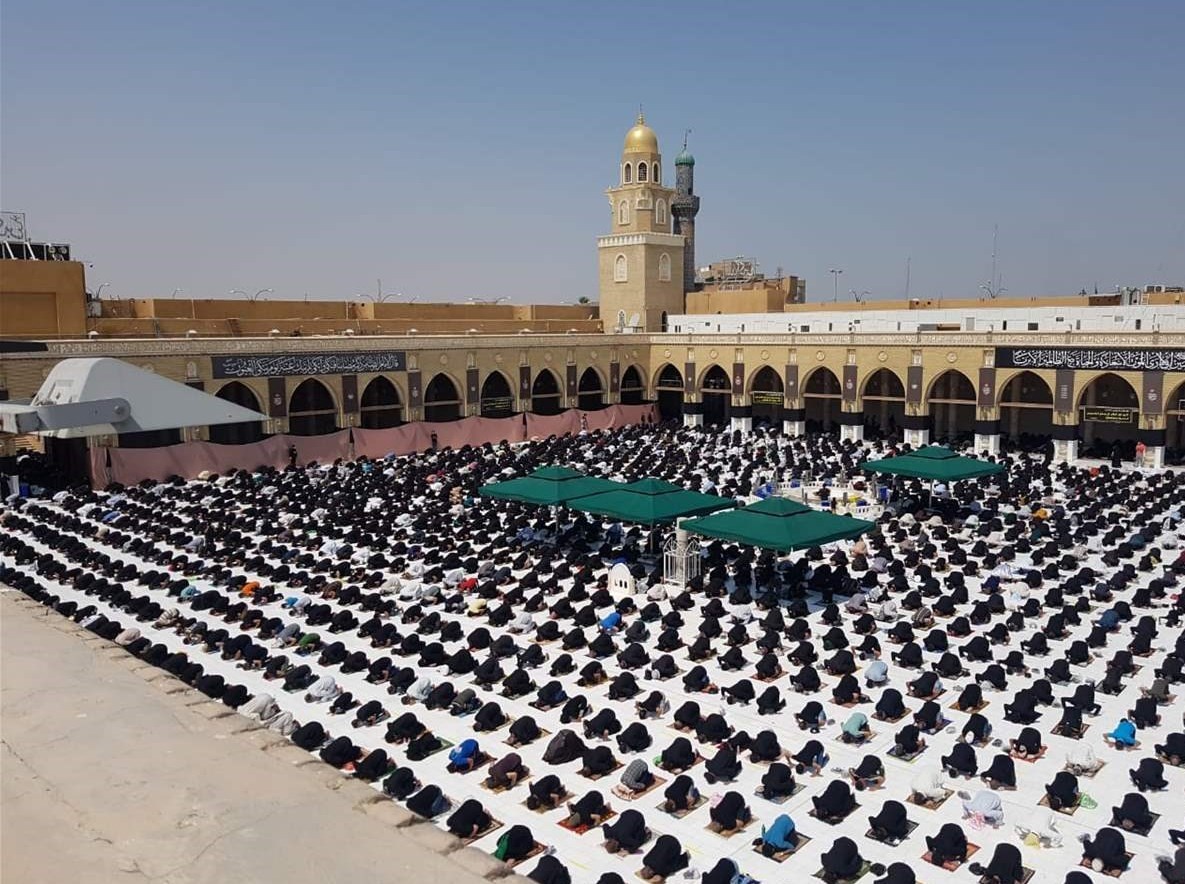 عکس/ برگزاری نماز جمعه در مسجد کوفه پس از ۴ ماه