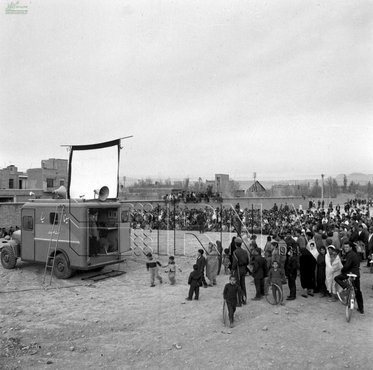 عکس/ سینمای سیار در سال ۵۰