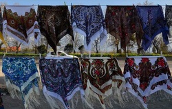 کاهش ۶۰ درصدی فروش شال و روسری در بازار تهران