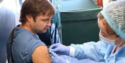 تزریق واکسن کرونا به نخستین داوطلب