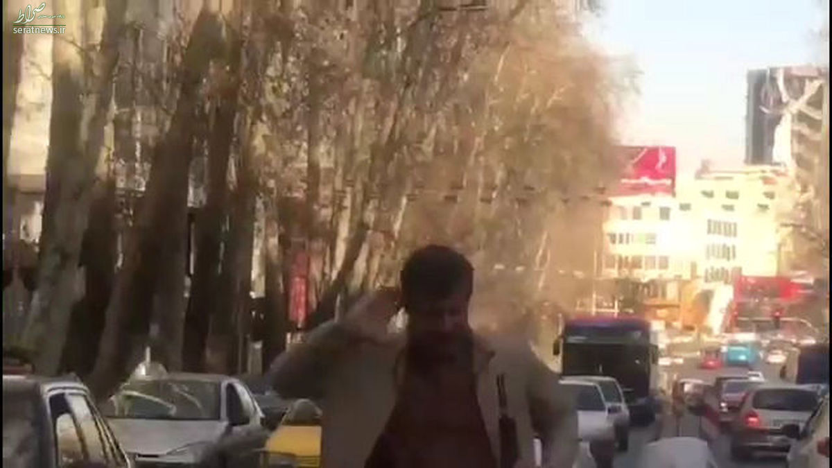 عکس/ رقص «محمود احمدی نژاد» در خیابان های تهران