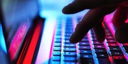 ادعای مقامات آمریکایی درباره نقش هکر‌های ایرانی در ایمیل‌های تهدیدآمیز
