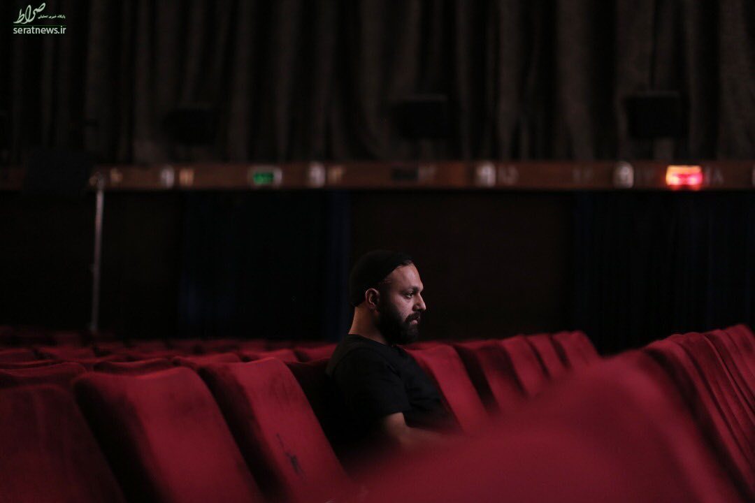 عکس/ «صابر ابر» تک و تنها در سالن سینما