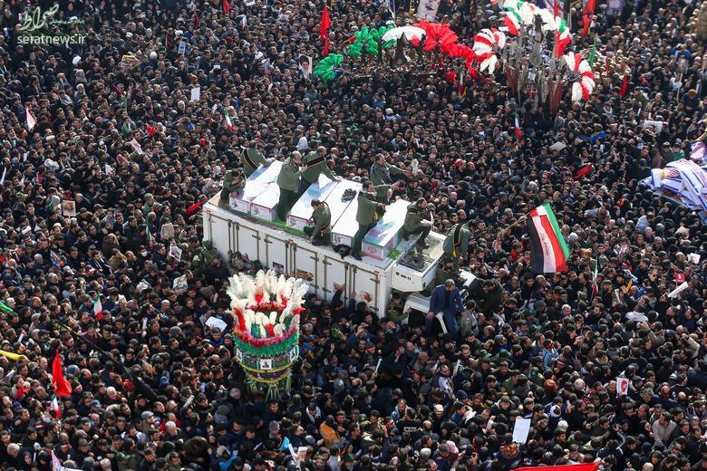 تصویر مراسم تشییع سردار سلیمانی در میان ۱۰۰ عکس برگزیده رویترز تصویر مراسم تشییع سردار سلیمانی در میان ۱۰۰ عکس برگزیده رویترز