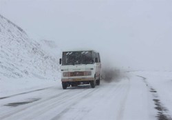 برف و باران در جاده‌های ۲۰ استان/ تردد در جاده‌های کشور ۳.۵ درصد کاهش یافت