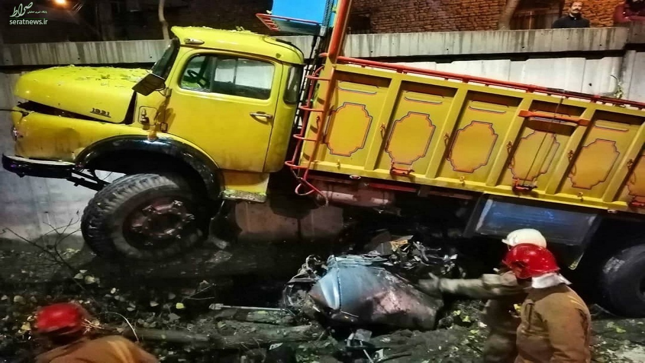 تصادف کامیون با پراید در بزرگراه امام علی/ فوت زن ۳۶ ساله+تصاویر