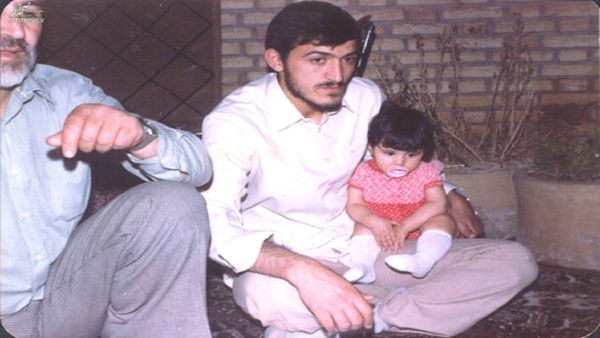 چرا شهید زین الدین به عکس فرزندش نگاه نمی‌کرد؟
