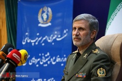 وزیر دفاع: ایران در جنگ تحمیلی به بزرگترین قربانی مین تبدیل شد