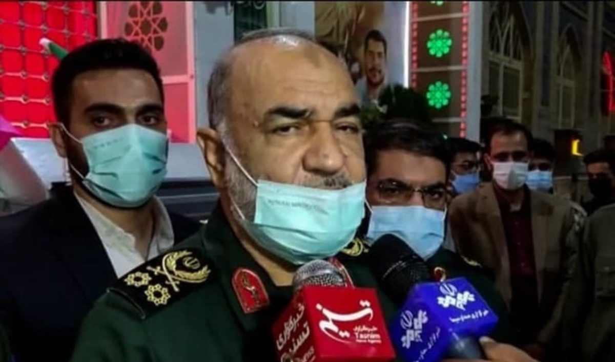 سرلشکر سلامی: هیچ کافری دیگر نمیتواند به بلاد مسلمانان حمله کند و جان سالم به در ببرد