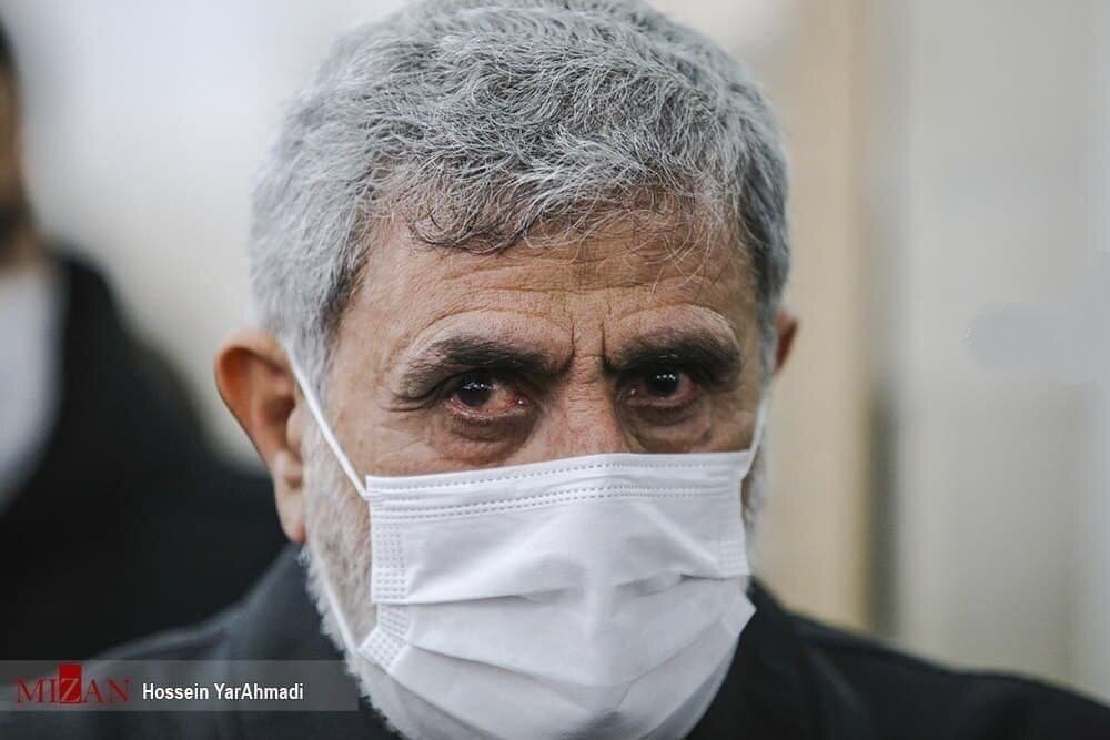 عکس/چشمان خونین سردار قاآنی در مراسم تشییع سفیر ایران در یمن