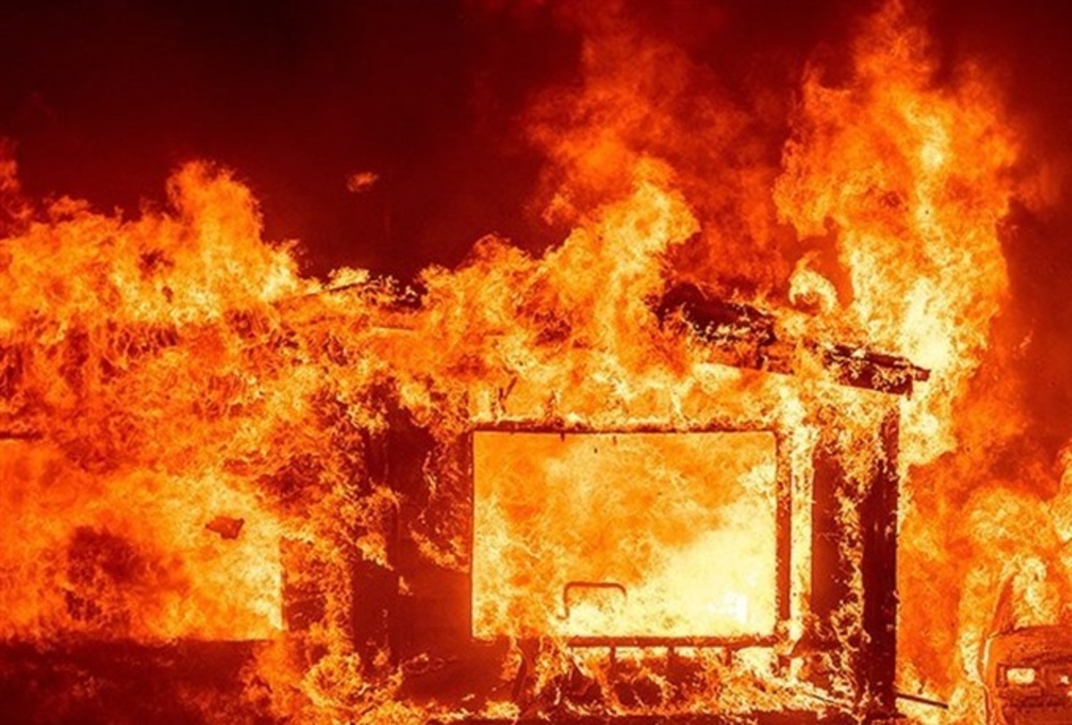 آتش سوزی در پتروپالایشگاه چرم قزوین ۴ کشته بر جای گذاشت / احتمال گسترش حریق