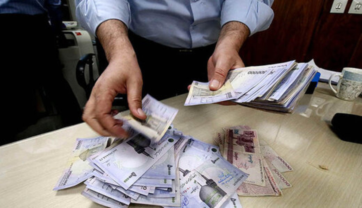 کاهش نرخهای نهایی مالیات بر درآمد حقوق